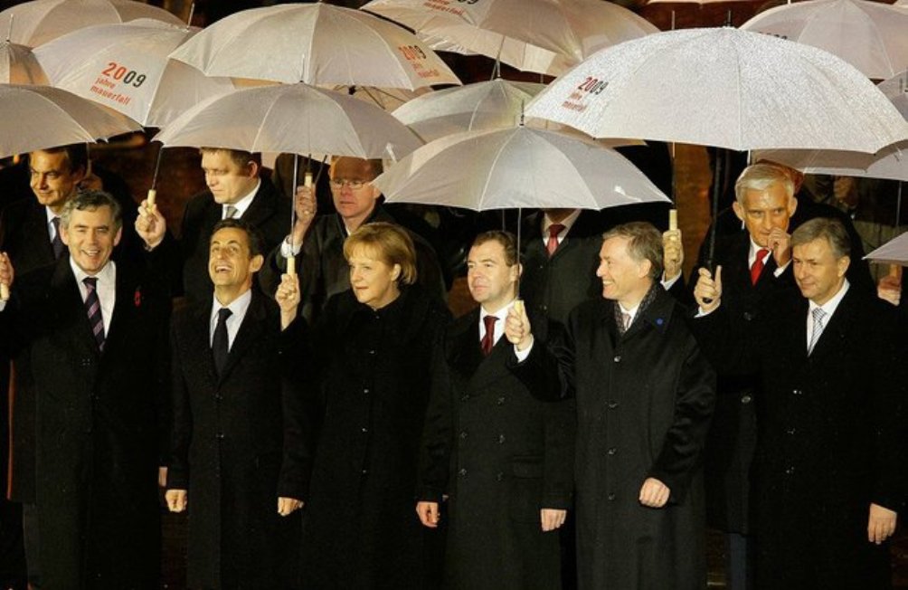 Angela Merkel tijdens de herdenking van de val van de muur, 9 november 2009