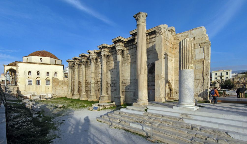 Restant van de bibliotheek van Hadrianus in Athene. (foto: Wikimedia)
