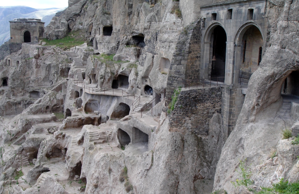 Georgie-Grottensteden-vardzia