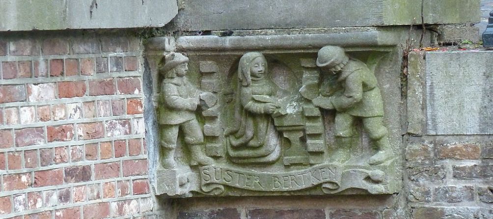 Gedenksteen in Utrecht voor stadskluizenares Suster Bertken (1426/27-1514).