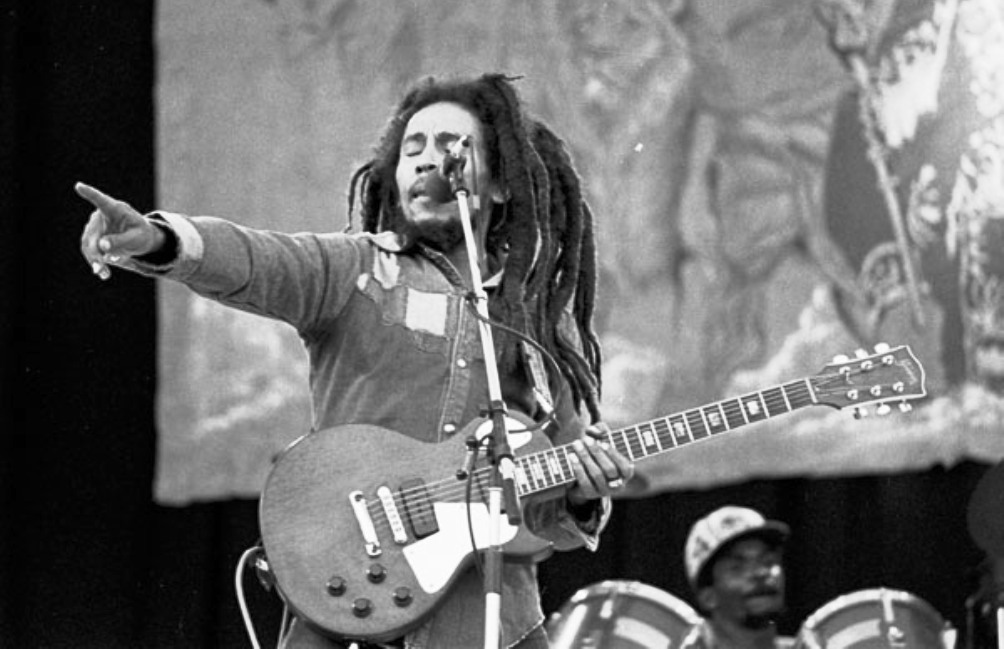 Bob Marley tijdens een concert in Ierland in 1980. (Foto: Wikimedia)